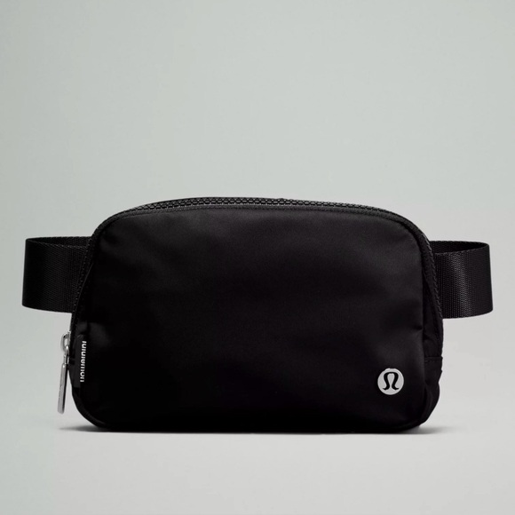 lululemon athletica Handbags - LULULEMON | Everywhere Belt Bag